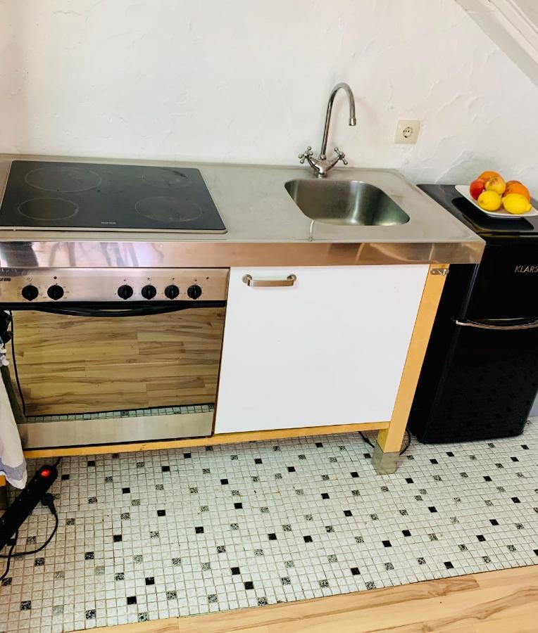 Studio Apartment In Direkter Naehe Zur Uniklinik Homburg Homburg  Eksteriør billede
