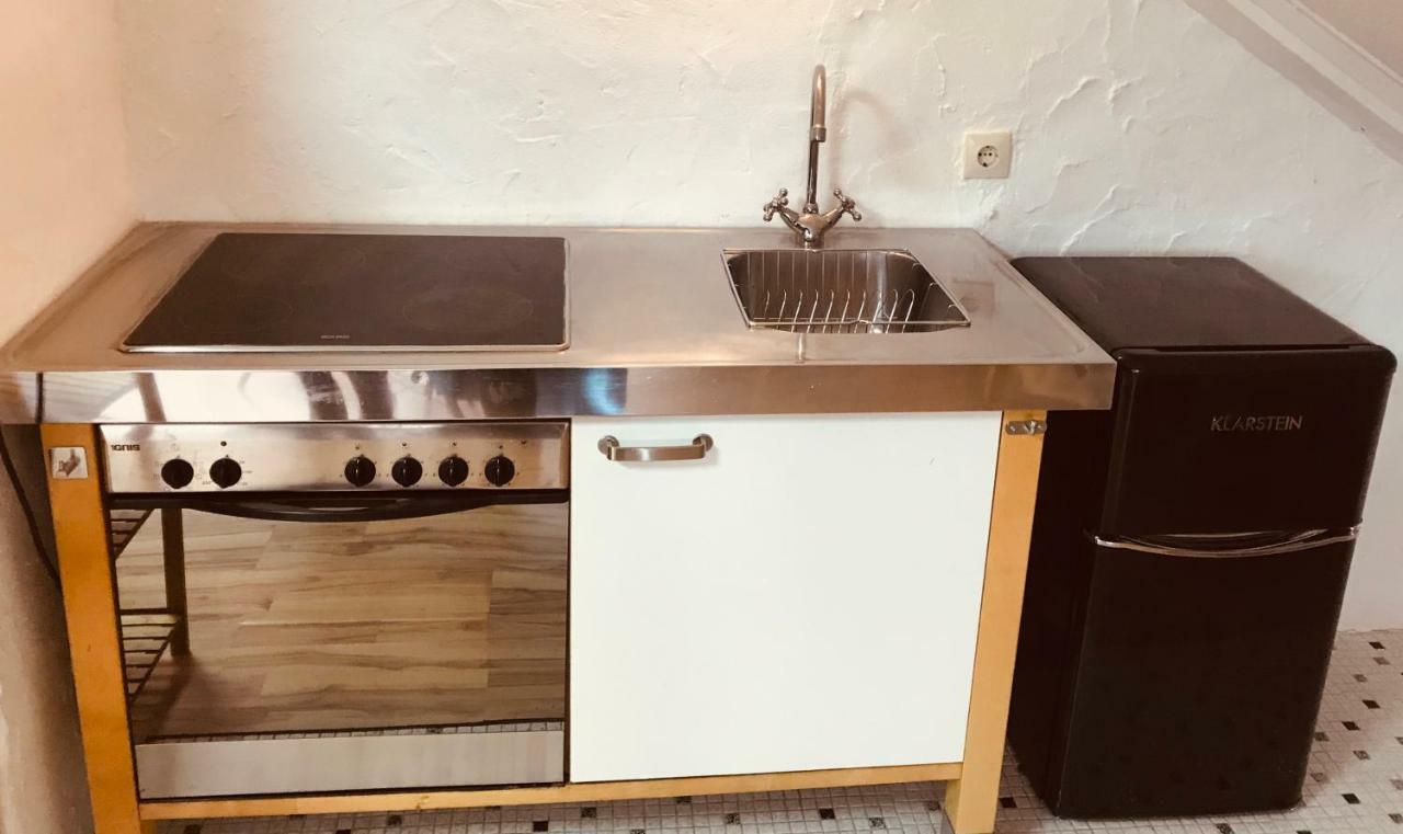 Studio Apartment In Direkter Naehe Zur Uniklinik Homburg Homburg  Eksteriør billede